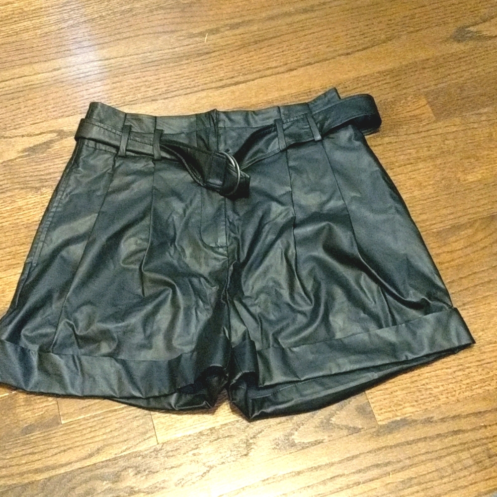 Faux Leather Bermuda shorts